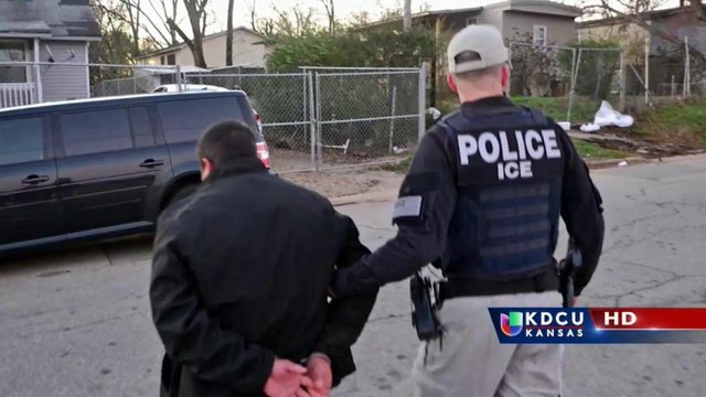 Rumor sobre arrestos afuera de iglesias movilizan a activistas