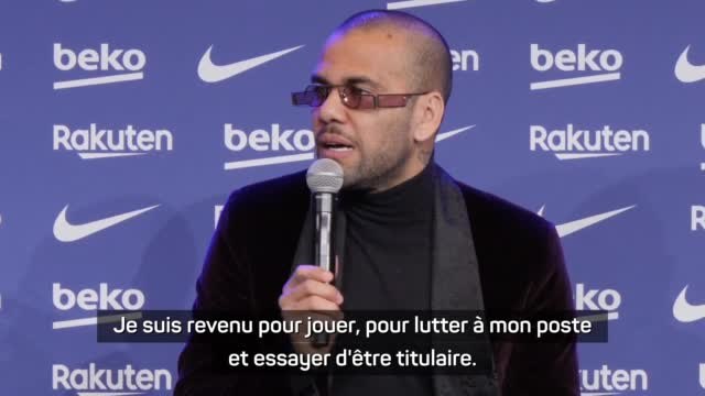 Barcelone - Alves : Je suis revenu pour aider l'équipe