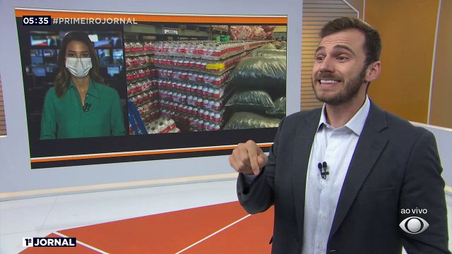 A polícia prendeu um empresário que usava álcool combustível na fabricação de cachaça em Minas Gerais. Os fraudadores lucraram mais de 2 milhões de reais com o esquema criminoso.