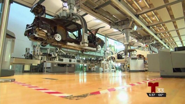 Disminuyen empleos en industria por la robotización de procesos