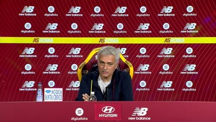 13e j. - Mourinho fait le show et défie les journalistes de deviner comment Rome va jouer