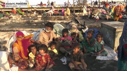 Pakistan: un intero quartiere di baracche di Karachi va a fuoco