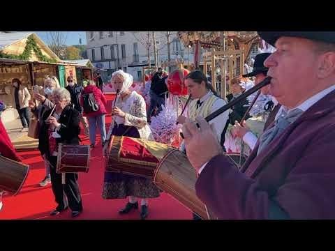 Aubagne : inauguration du marché aux santons sur le cours Foch