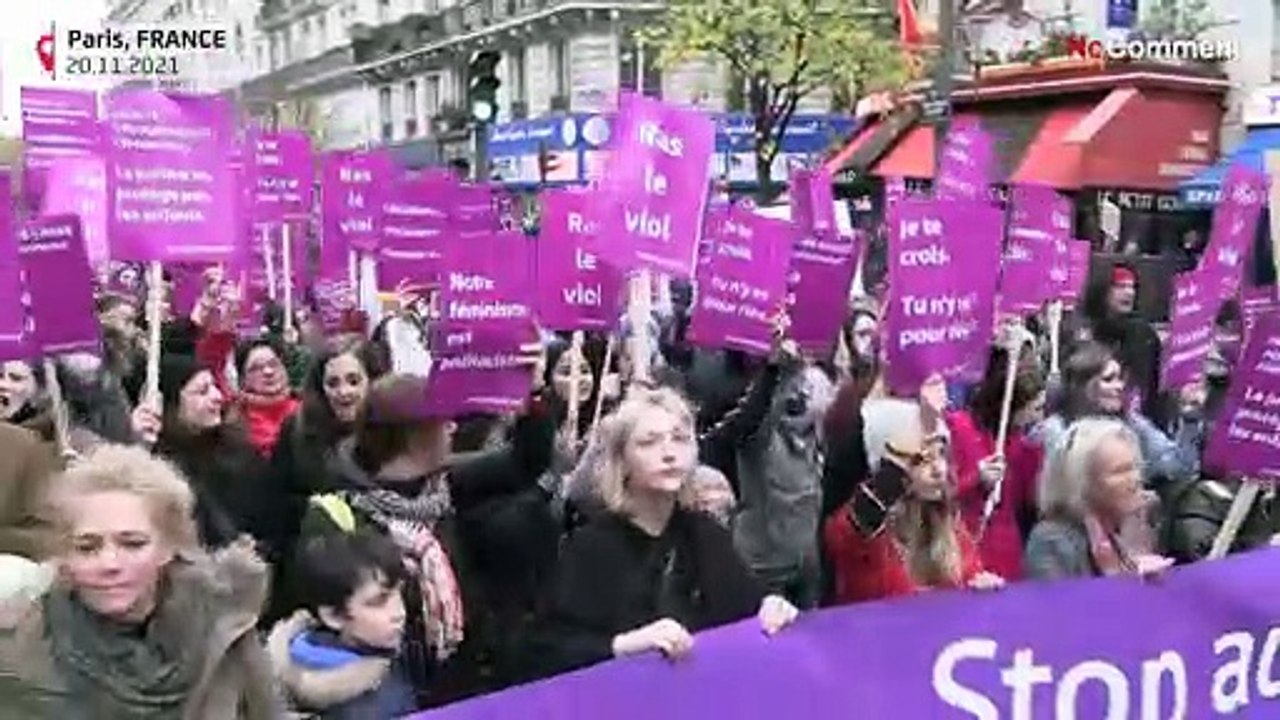 Francia, in marcia contro la violenza di genere: 1 vittima ogni 3 giorni