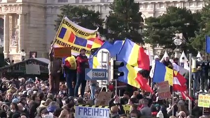 Covid-19 : les manifestations se multiplient à travers l'Europe