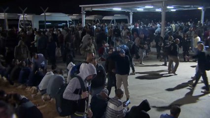 سماسرة التصاريح.. معاناة إضافية على كاهل العمال الفلسطينيين بالخط الأخضرر