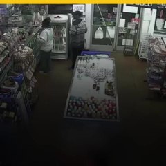 Escapa de un secuestro saltando de la cajuela