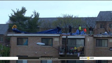 Fuertes vientos y tormentas dejan más de 100 desplazados en edificios