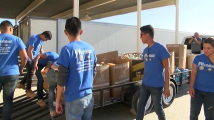 Estudiantes dan importante aportación al banco de alimentos
