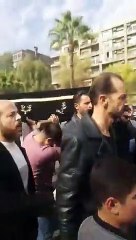 لحظات تشييع جثمان الفنان زهير رمضان بدمشق