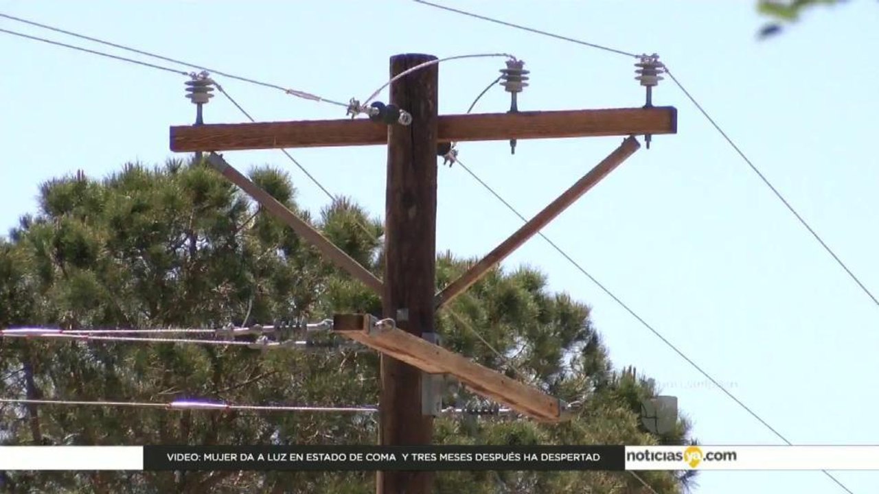 Corte de comisionados continúa luchando por detener aumento eléctrico