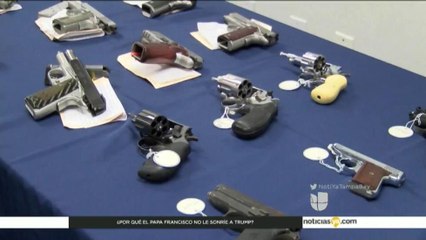 Arrestan a 44 personas por tráfico de drogas en St. Pete