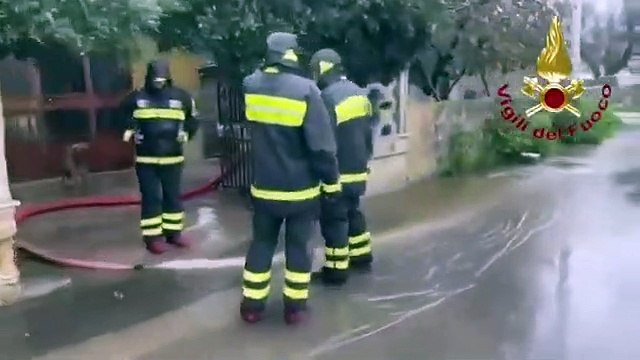 Maltempo, in Salento nubifragio e tromba marina. Allagamenti e fiumi in piena tra Otranto e Uggiano La Chiesa