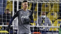 Fenerbahçe'de Galatasaray derbisi öncesi korkutan gelişme! Genç kaleci Berke Özer idmanda yer almadı
