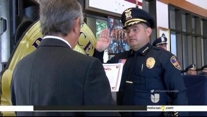 Toma juramento nuevo jefe de policía de Laredo