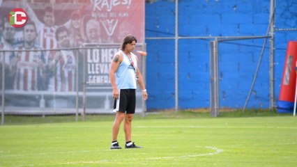 Bajan a "La Chofis" de la nube en Chivas