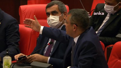 Dinleyici localarından yapılan 'Rabia' işareti TBMM Genel Kurulu'nda tartışma çıkardı