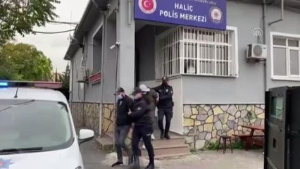 Beyoğlu'nda 2 gecekonduda çıkan yangınla ilişkili 2 kişi gözaltına alındı