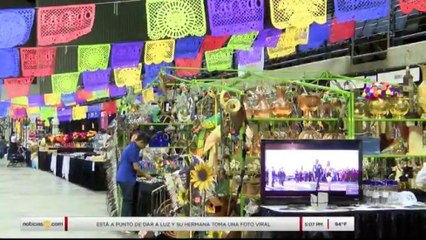 Decenas de expositores de Mexico asisten al festival ciudades hermanas