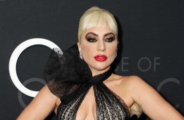‘Meu namorado e três cachorros são minha vida’, diz Lady Gaga