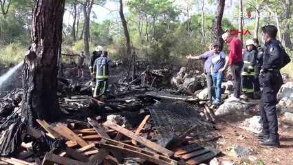 Antalya'da anne ve oğlunun ormanlık alanda yaşadığı baraka yandı