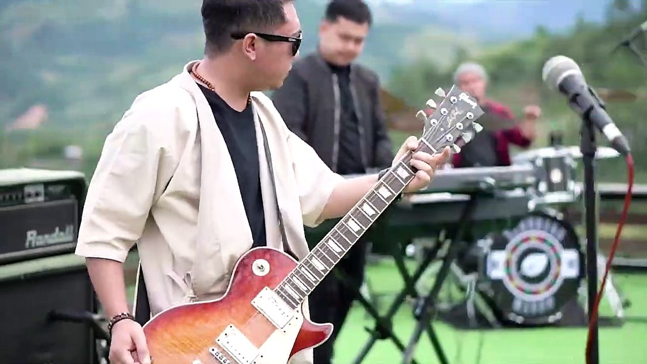 Takengen - Serudang Mango (Official Music Video)