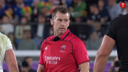 Nigel Owens retires