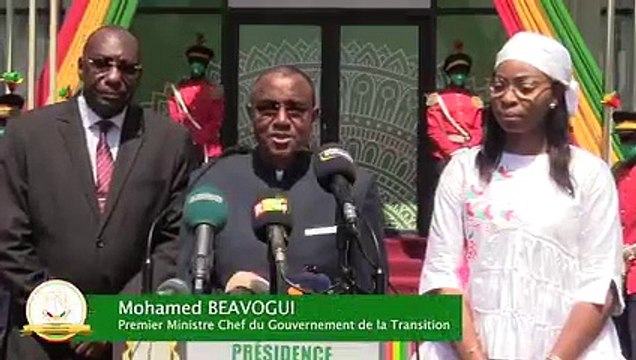 Transition : colonel Mamadi Doumbouya préside le 1er conseil des ministres