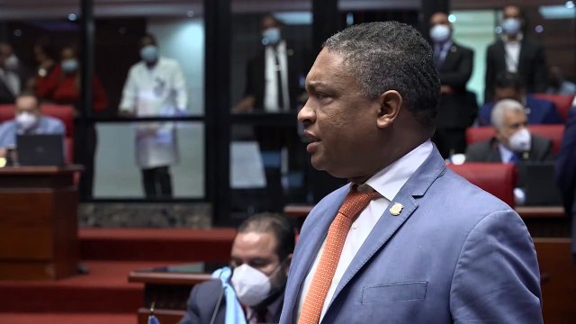 Senador Yván Lorenzo solicita ministra de la Juventud comparezca ante el Senado