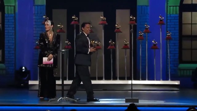 Cantautor guatemalteco gana Latín Grammy por Mejor álbum cristiano