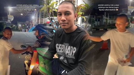 Momen pemuda disambut rakan-rakan selepas keluar penjara bikin netizen sebak... Ramai cakap persahabatan lelaki lebih kuat