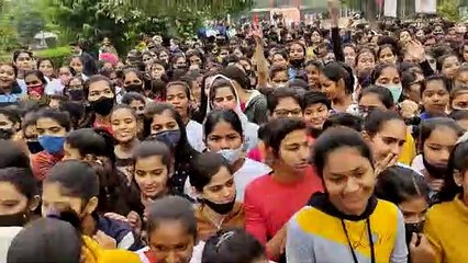 विद्यार्थी परिषद का रन विद लाडली मैराथन, कोविड प्रोटोकॉल गायब