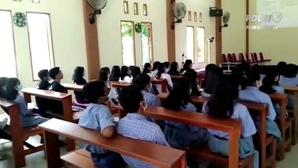 Satbinmas Polres Melawi Gelar Penyuluhan Bermedia Sosial di Sekolah