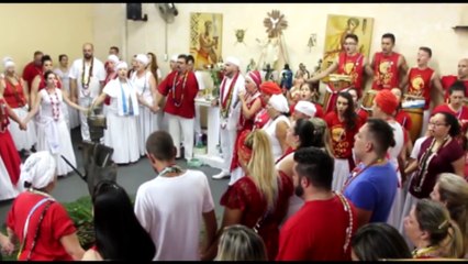 Jantar à luz de velas pra comemorar? Não, Thiaguinho! Entenda mais sobre a oferenda encontrada em Cascavel