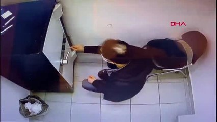 ÇALIŞTIĞI DÖVİZ BÜROSUNDAKİ KASADAN PARALARI BÖYLE ÇALDI
