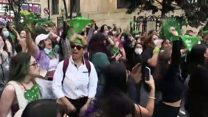 Κολομβία: Αναβλήθηκε η δικαστική απόφαση για τις αμβλώσεις