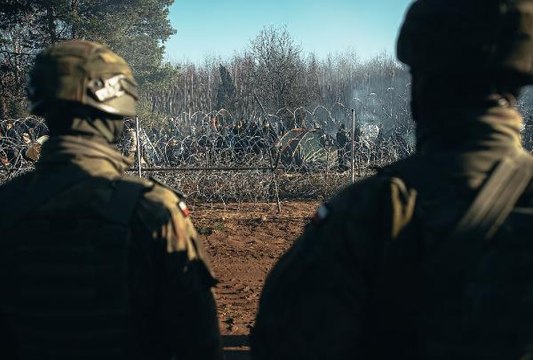 Polonya-Belarus sınırında sığınmacıların bekleyişi sürüyor