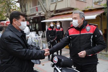 İl Emniyet Müdürü yunus timi kıyafeti giyip motosikletle kenti dolaşıyor