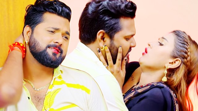 समर सिंह और आकांक्षा दूबे का रोमांटिक गाना चाटे लिपिस्टिक हुआ वेव म्यूज़िक से रिलीज