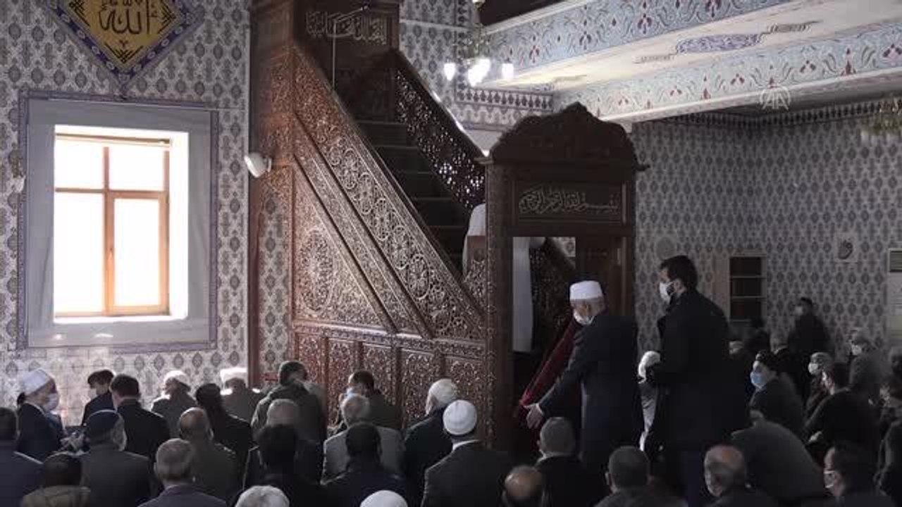 Diyanet İşleri Başkanı Erbaş, Bingöl Ulu Cami'de hutbe irat etti