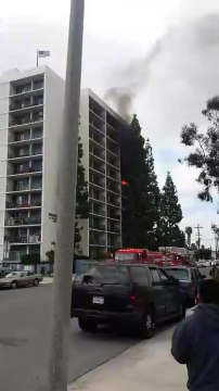 Incendio en complejo de departamentos de adultos mayors