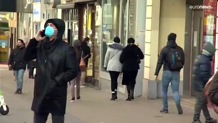 Ausztriában februártól kötelező az oltás, hétfőtől tíznapos kijárási korlátozást vezetnek be