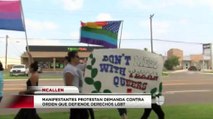 Manifestantes protestan la demanda de Texas que busca prohibir los baños para transgénero