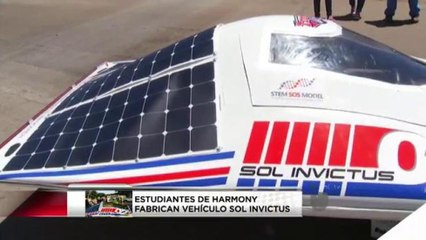 Estudiantes de Harmony fabrican vehículo solar
