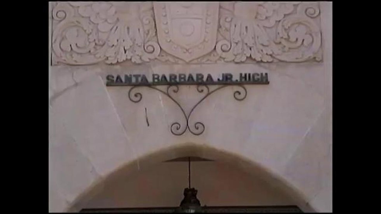 Estudiante herido en disputa escolar.
