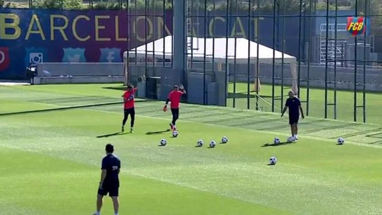 VIDEO: Claudio Bravo se acerca al Manchester City