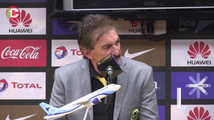 La Volpe le echa la culpa del arbitraje a los medios