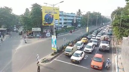 চিংড়িঘাটা ফুট ব্রিজ পরিদর্শনে আসলেন দমকল মন্ত্রী সুজিত বসু  |Oneindia Bengali