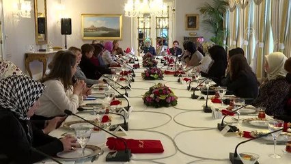 Emine Erdoğan, TOGEMDER'in eski ve yeni yönetim kurulu üyeleriyle bir araya geldi