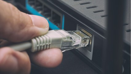 En voulant empêcher ses voisins d'accéder à son Wi-Fi, il brouille les réseaux mobiles de toute une ville
